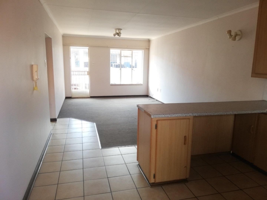 2 Bedroom Property for Sale in Kannoniers Park North West